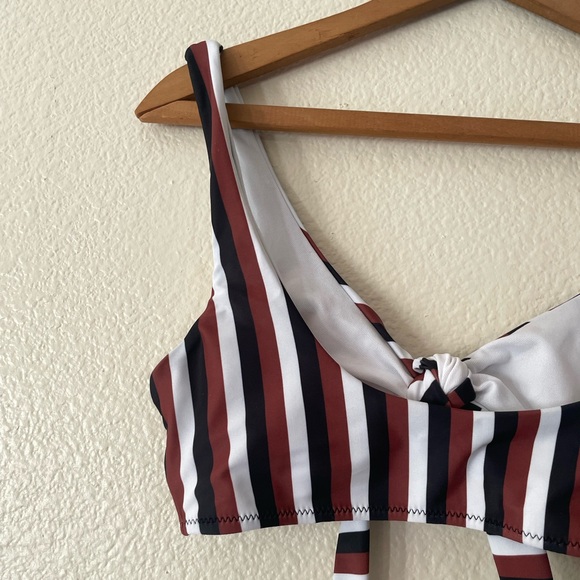 Striped Bikini Top - Picture 3 of 4